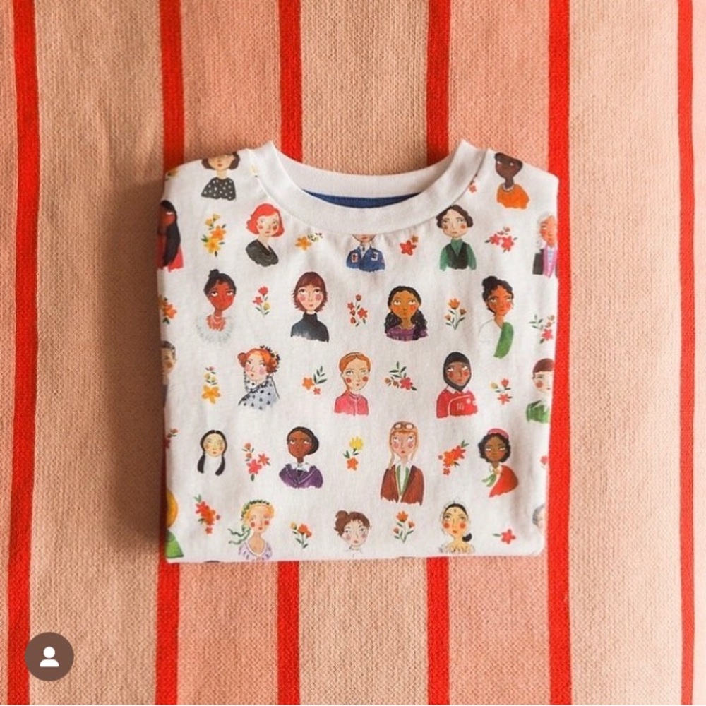 Book of Deer "Iconic Women" kids tee, size 7/8